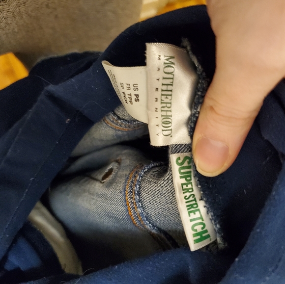 Maternity Jean shorts - Picture 2 of 2